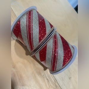 2 Xmas wired ribbons